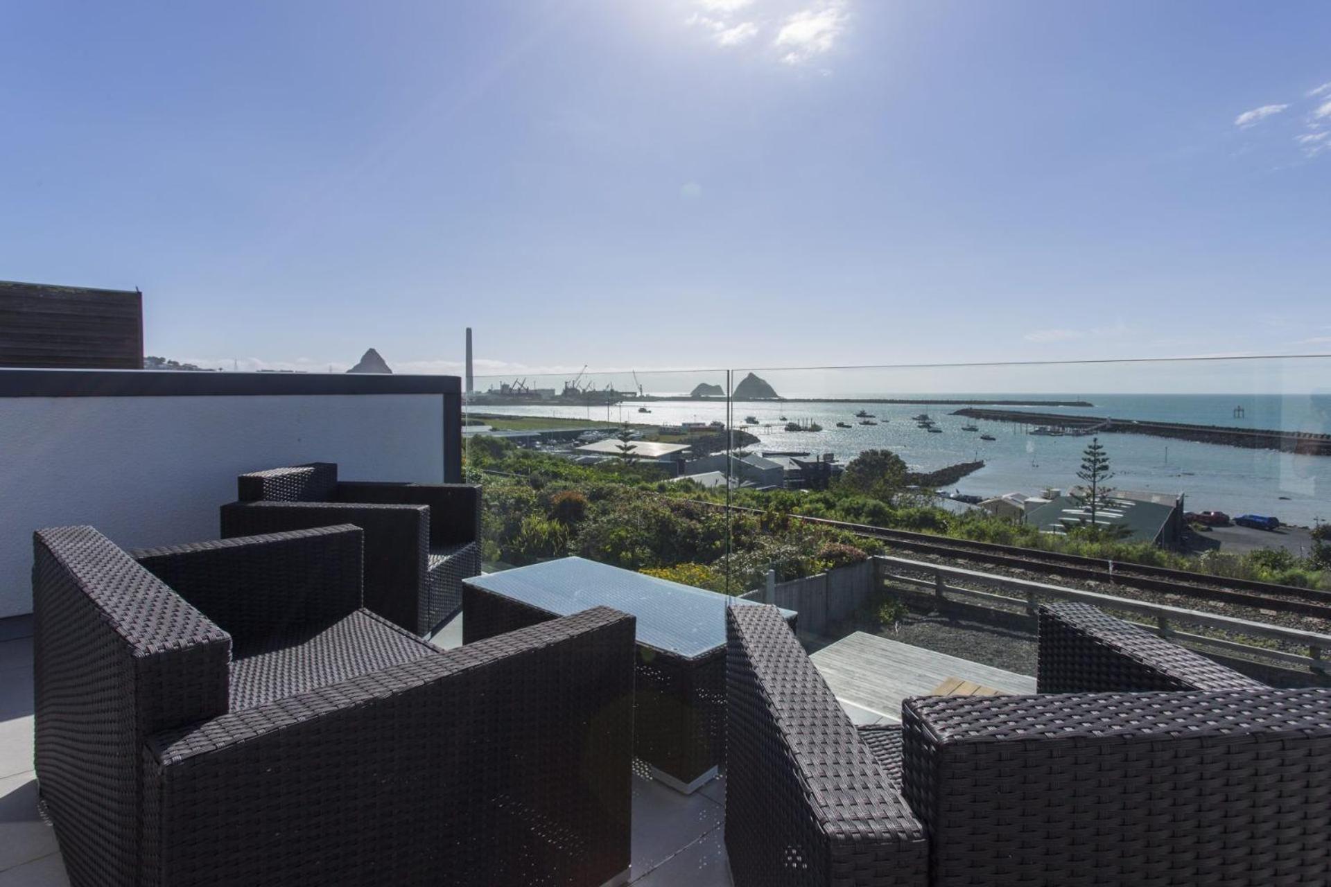新普利茅斯The Waterfront Escape别墅 外观 照片